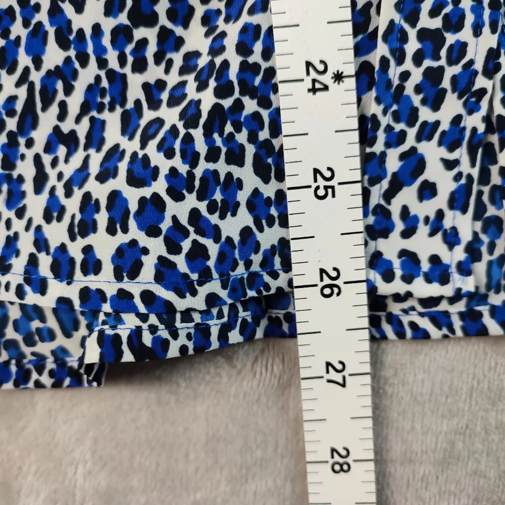 Juicy Couture Blue & White Cheetah print Long Sleeve Blouse Top EUC - Picture 5 of 9